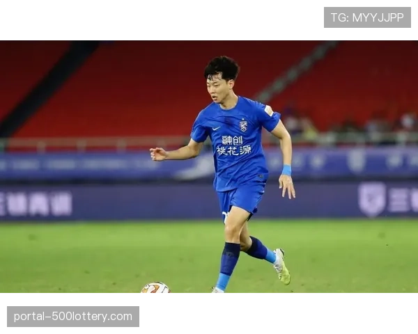 复盘:浙江队为何能零封武汉三镇?关键在于对谢鹏飞和戴维森的内切线路封锁 复盘:浙江队为何能零封武汉三镇?关键在于对谢鹏飞和戴维森的内切线路封锁